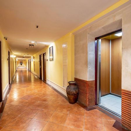 Royal Ivory Sukhumvit Nana Hotel Banguecoque Exterior foto