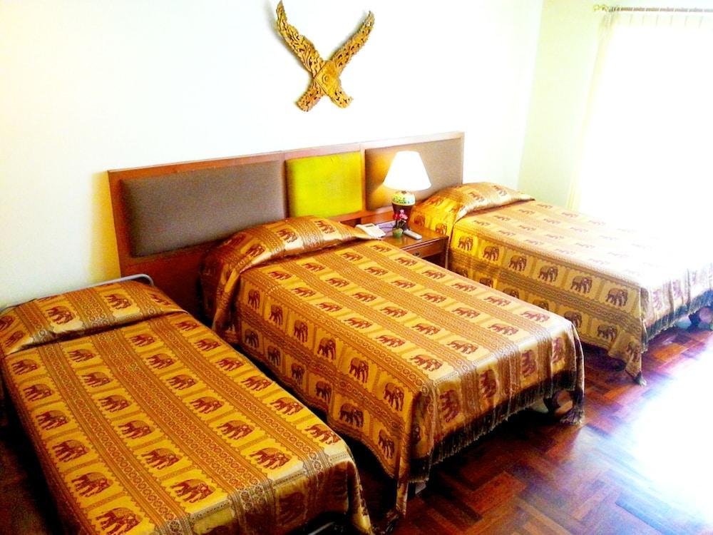 Royal Ivory Sukhumvit Nana Hotel Banguecoque Exterior foto
