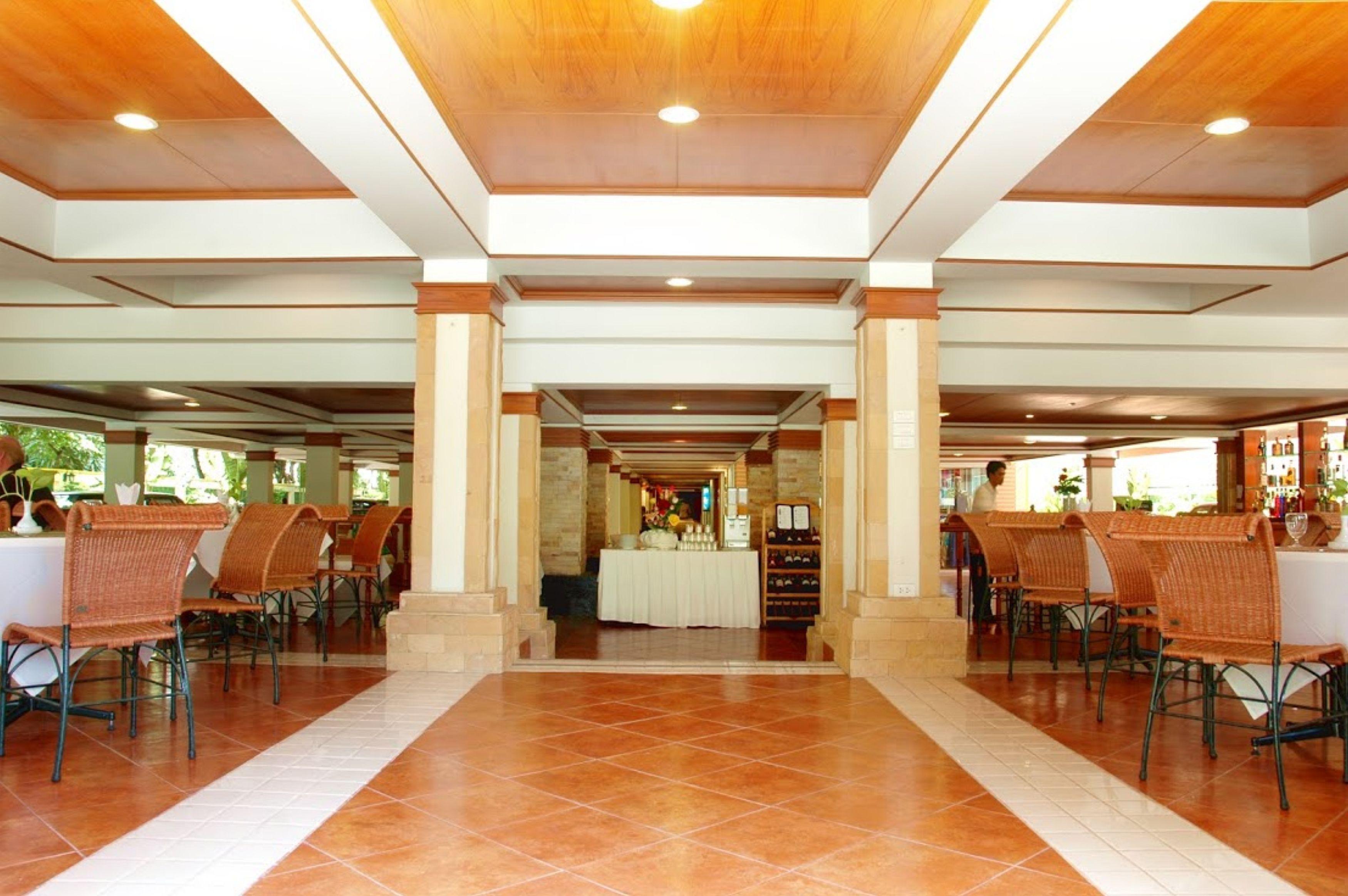 Royal Ivory Sukhumvit Nana Hotel Banguecoque Exterior foto