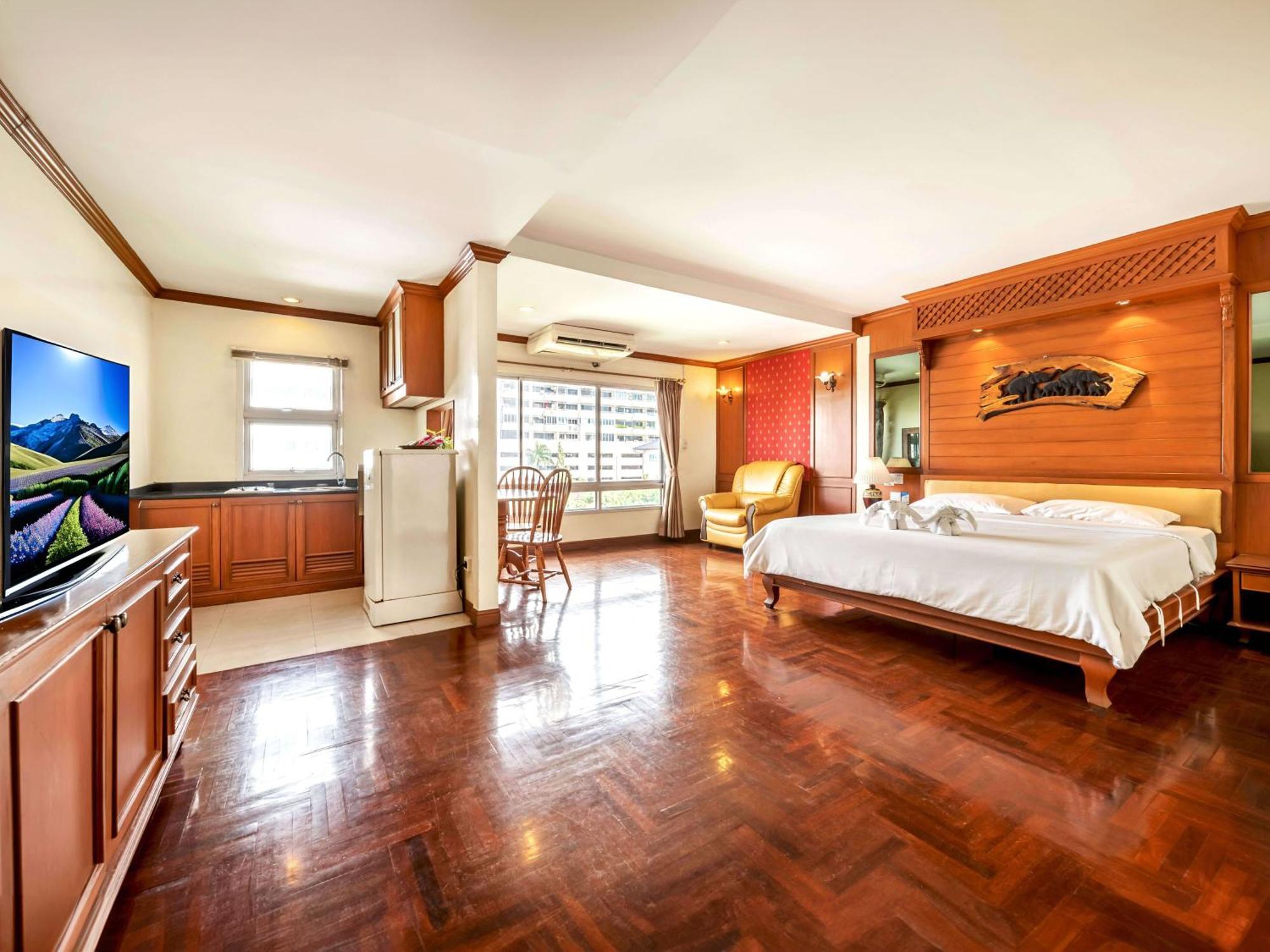 Royal Ivory Sukhumvit Nana Hotel Banguecoque Exterior foto
