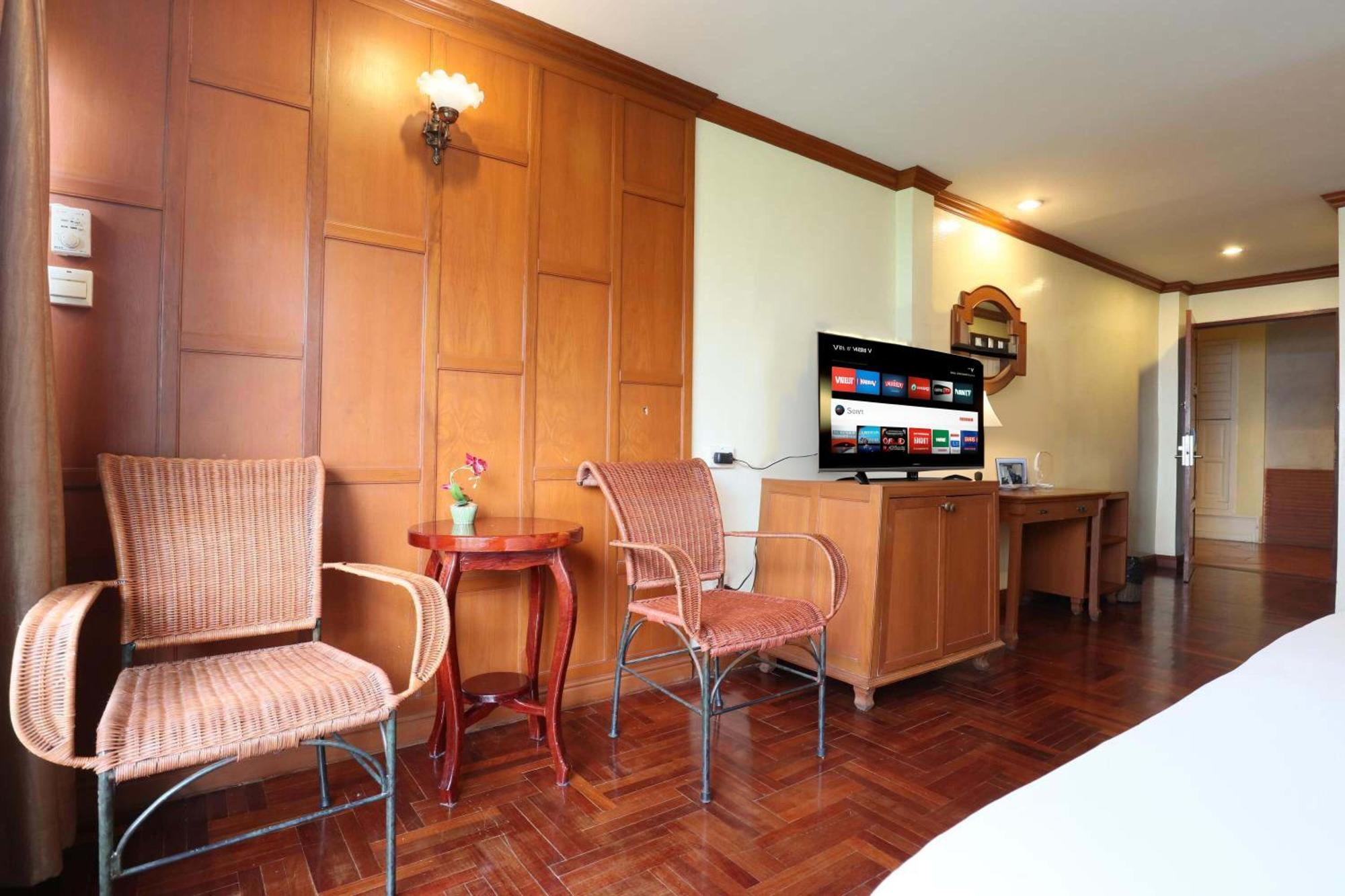 Royal Ivory Sukhumvit Nana Hotel Banguecoque Exterior foto