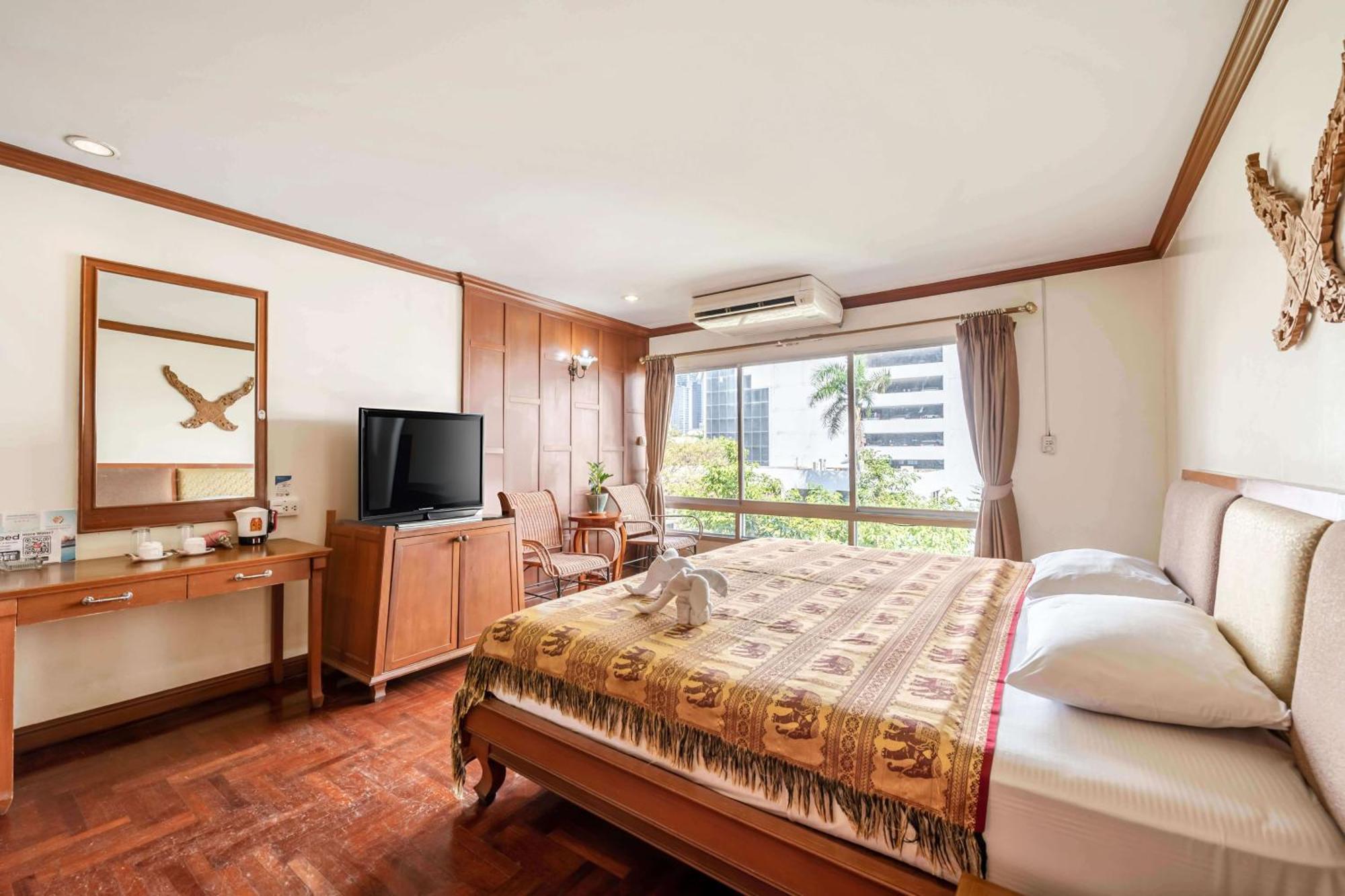 Royal Ivory Sukhumvit Nana Hotel Banguecoque Exterior foto