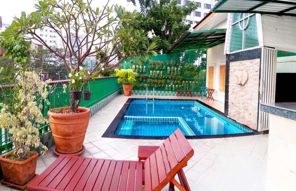 Royal Ivory Sukhumvit Nana Hotel Banguecoque Exterior foto