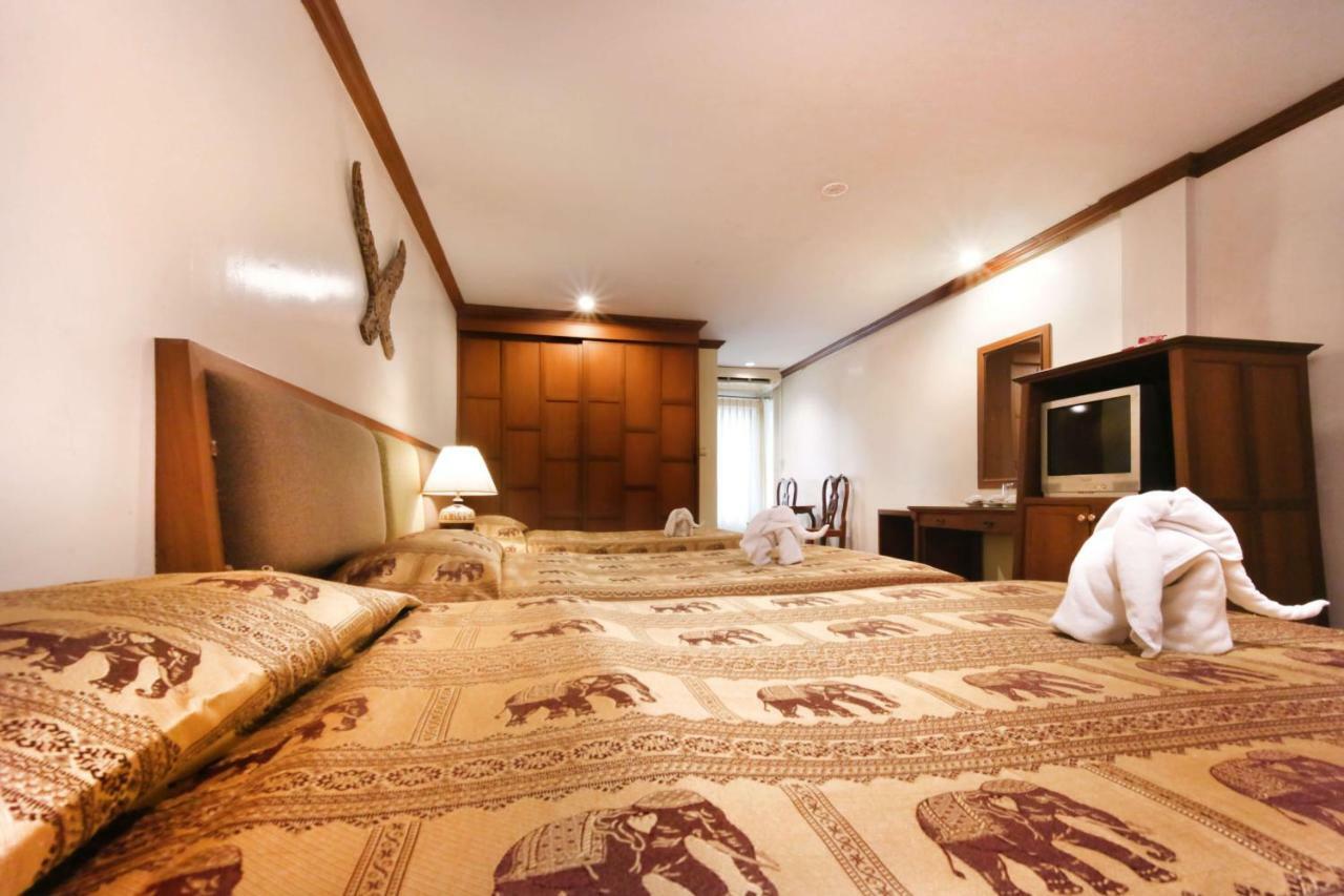 Royal Ivory Sukhumvit Nana Hotel Banguecoque Exterior foto